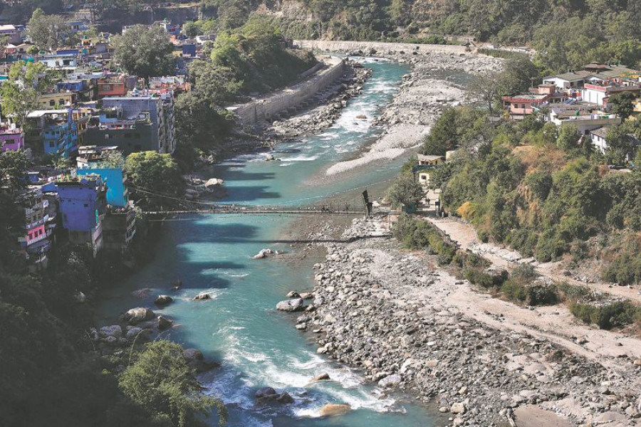 दार्चुलामा महाकाली नदी तर्ने क्रममा तुइनबाट खसेर एक बालक बेपत्ता