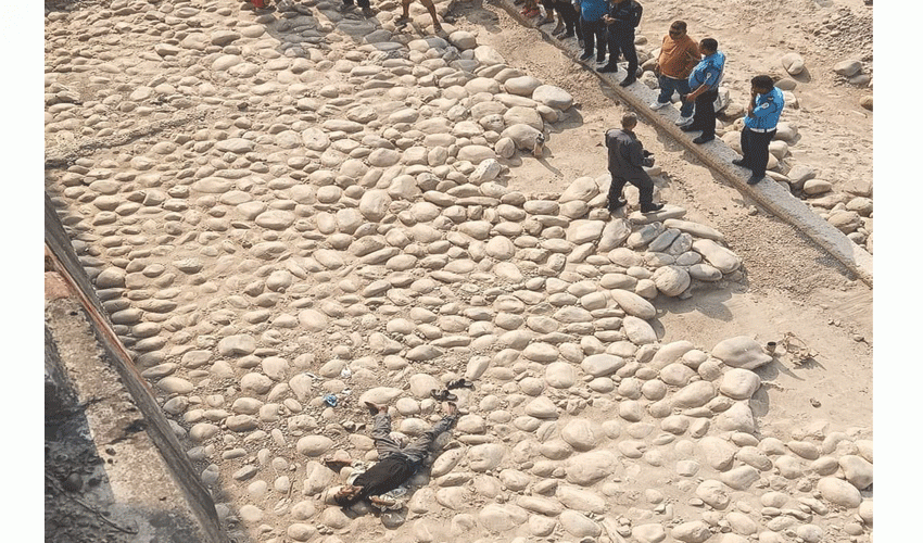 कैलालीको गोदावरीमा अर्धचेत अवस्थामा फेला परेका पुरुषको मृत्यु 