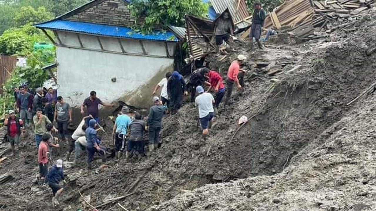 लमजुङमा पहिरोमा परी बेपत्ता भएका चारै जना मृत भेटिए