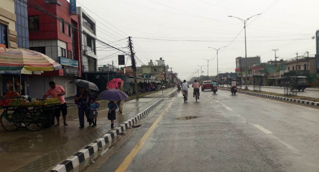 आज पानी परेपछि महिनौ दिनसम्मको उखरमाउलो गर्मीबाट कैलालीका बासिन्दालाई राहत