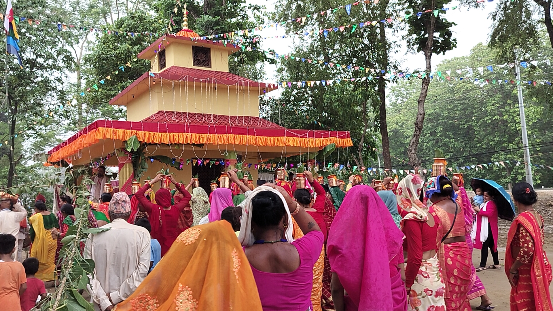 आज साउनको अन्तिम सोमबार, देशभरका शिवालयमा घुइँचो