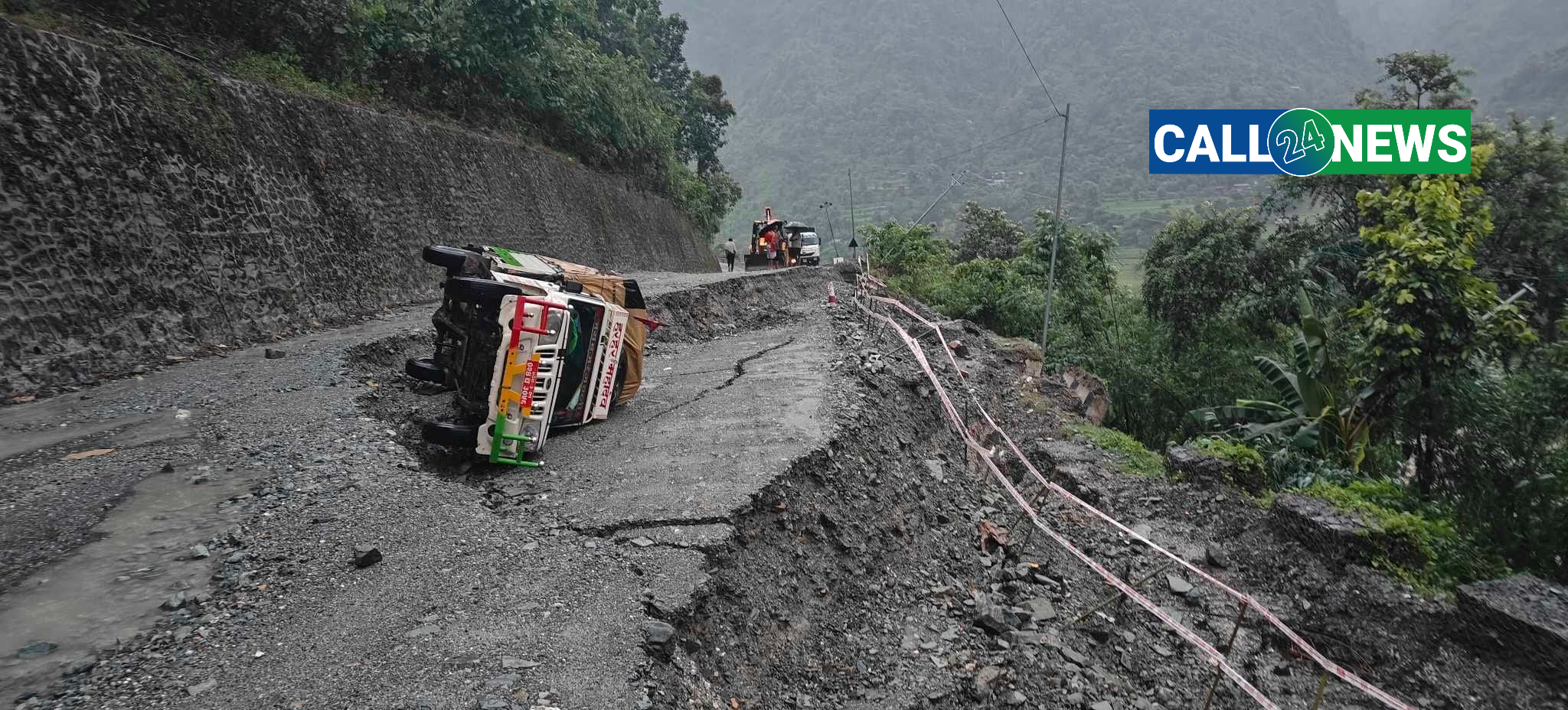 मुग्लिन सडक खण्डको सडक पूर्णरुपमा अवरुद्ध