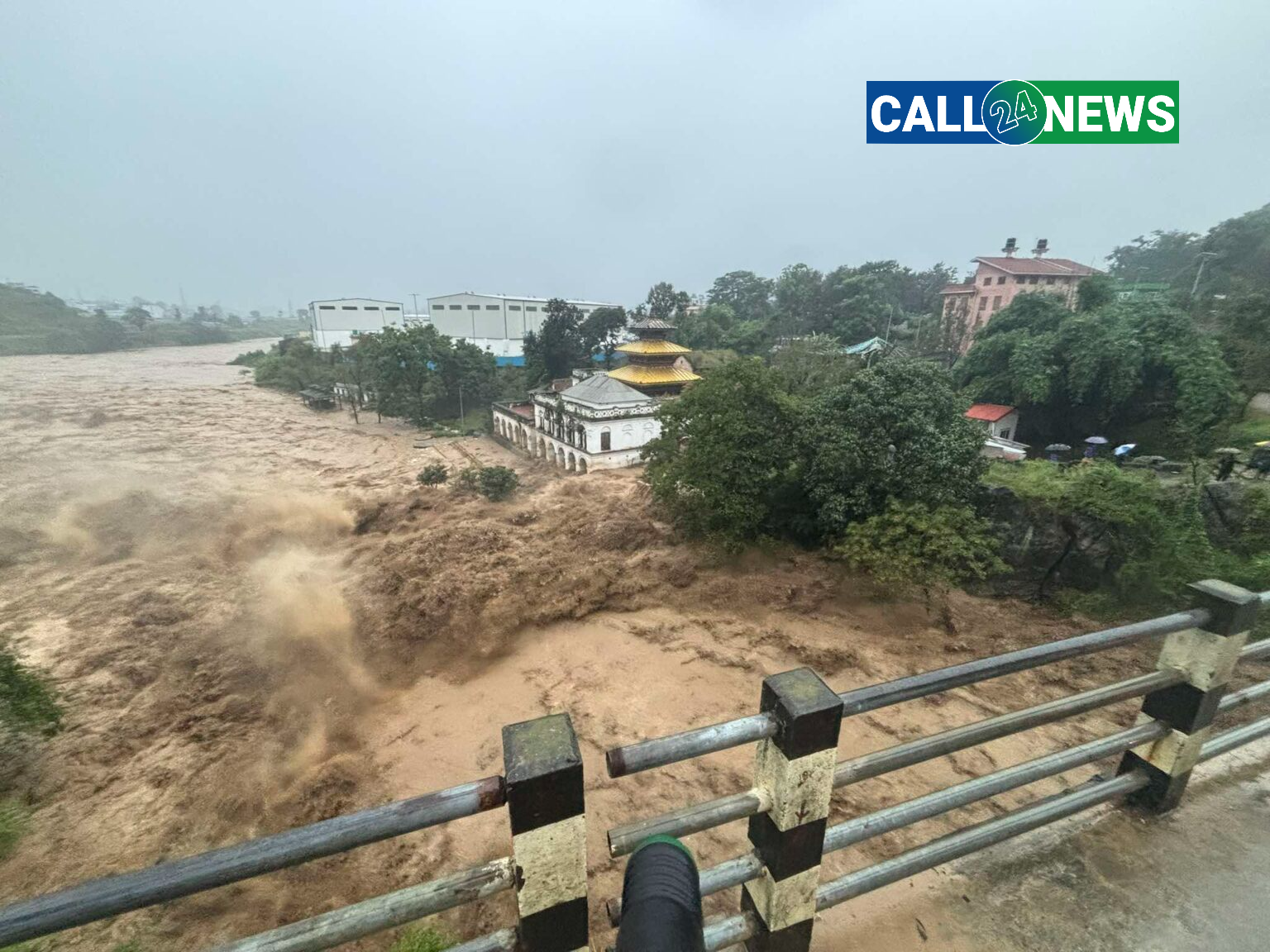 भारी वर्षापछि आएको बाढी, पहिरो र डुबान, ९९ जनाको मृत्यु, ७२ जना बेपत्ता