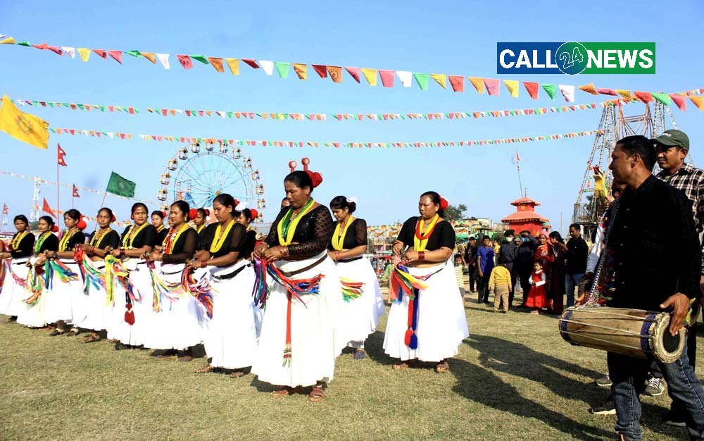 सखिया नाचले चहलपहल हुने थारू बस्ती यतिबेला सुनसान