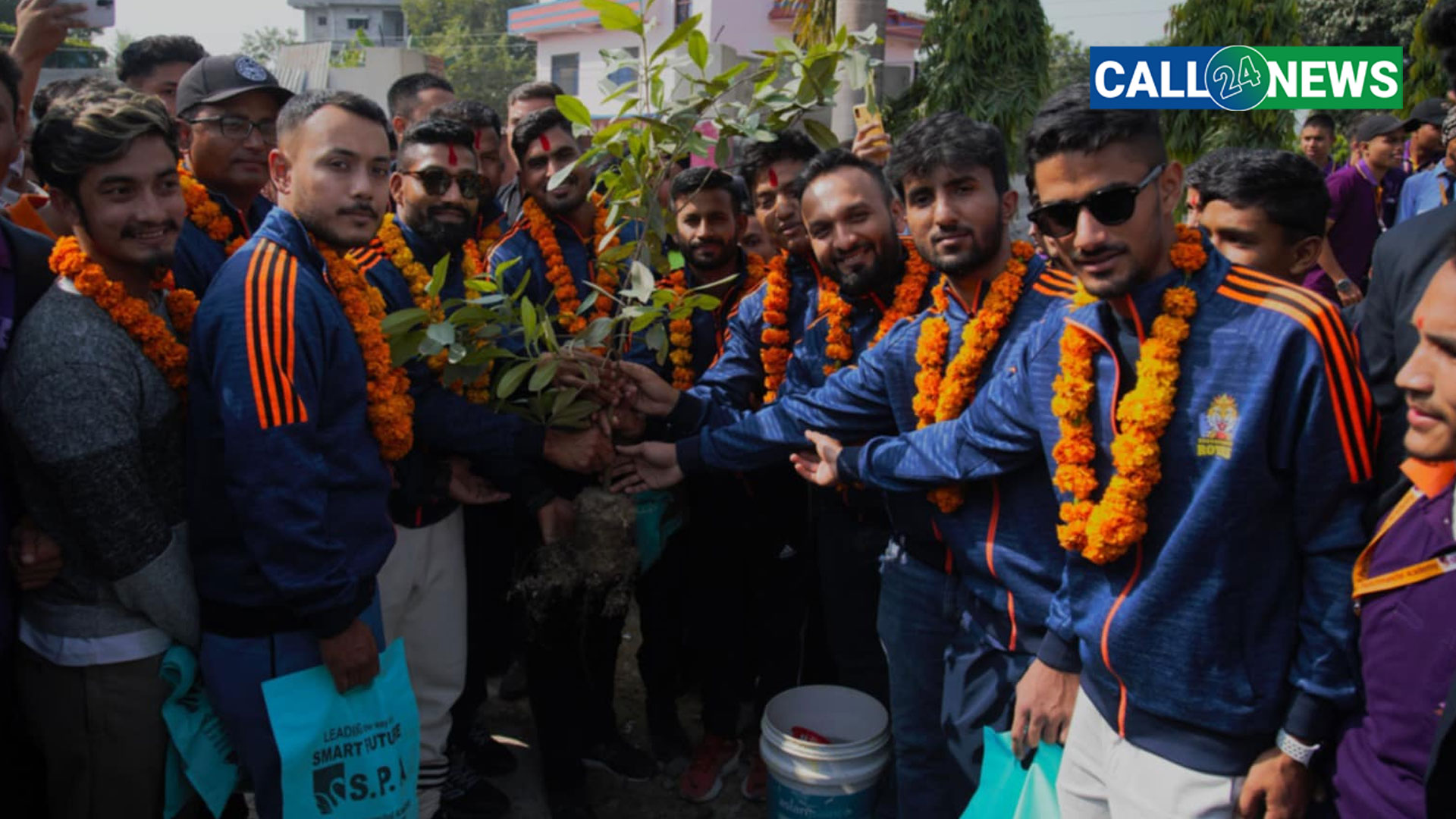 सुदूरपश्चिम रोयल्सको टिमले गर्यो एसपिए कलेजमा वृक्षारोपण 